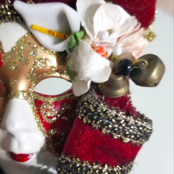 Vintage Ceramic Masquerade Mask - Red & Gold - Picture 7 of 7